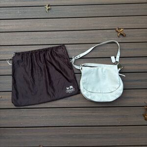 Coach Leather Pebbled Crossbody Shoulder Hobo Bag Pocketbook White Ivory w/Bag